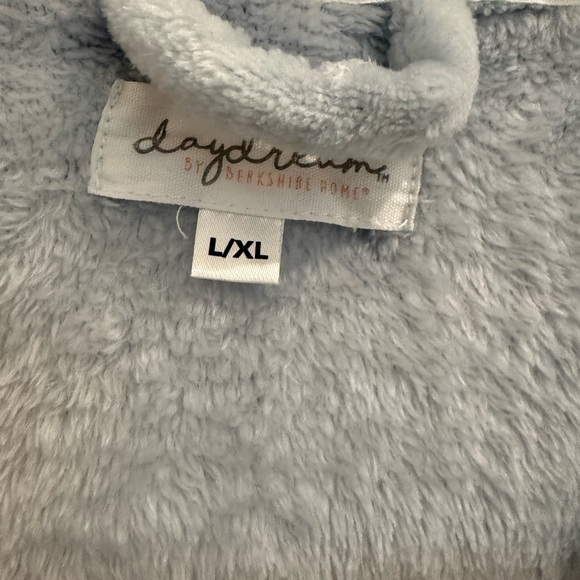 Light Blue Plush Robe - Picture 3 of 5